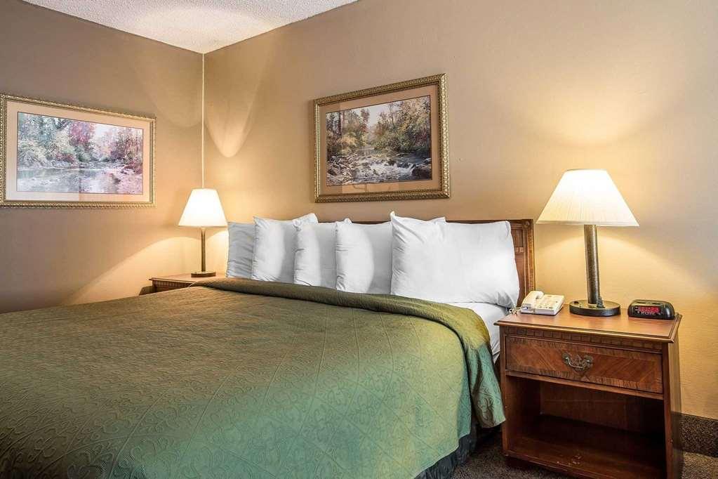 Quality Inn & Suites Mt Chalet Clayton Δωμάτιο φωτογραφία